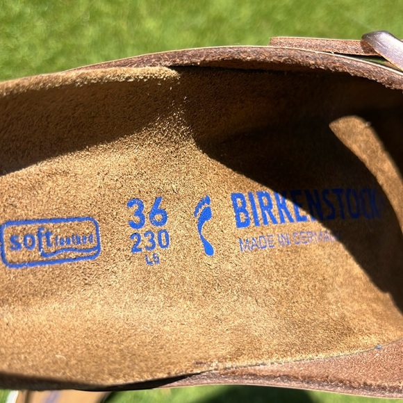 NWT BIRKENSTOCK Arizona Soft Footbed Metallic Sandals - Picture 13 of 14
